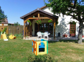 Gîte Rouilly-Sacey, 3 pièces, 4 personnes - FR-1-543-46